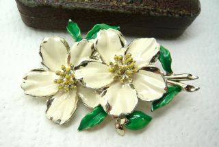 Vintage Jewellery Exquisite Enamel Christmas Rose Brooch
