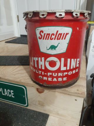 Rare 1940s - 50s Sinclair Oil Co.  " Litholine " Five Gallon Oil Can.  L@@k