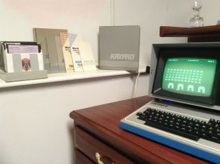 Very Rare Vintage KayPro II Portable Computer System & Manuals Disks 2