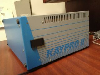 Very Rare Vintage KayPro II Portable Computer System & Manuals Disks 4
