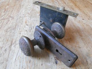 Antique M.  W.  & Co Ornate Door Knob Set W/mortise Lock & Brass Key Pat10/19 - 1869