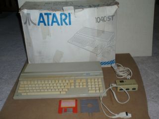 Rare Vtg Atari 1040st Fm Computer W/mouse Master,  Floppy Cable Box,