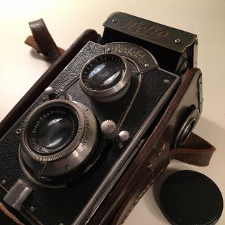 Inspected Rare Welta Perfekta Twin - lens Reflex Camera.  Schneider - Kreuznach Lens 3