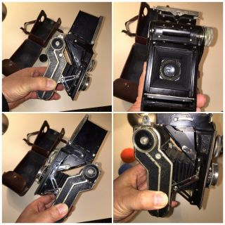 Inspected Rare Welta Perfekta Twin - lens Reflex Camera.  Schneider - Kreuznach Lens 5
