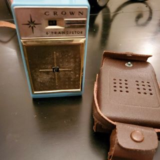 Vintage Crown RARE Small Transistor Radio,  Japan,  Pocket Radio TR - 690 2