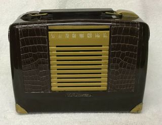 Rare 1950s Rca Victor Model Bx - 57 Portable Am Tube Ac Dc Radio -