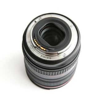 Canon EF 24 - 105mm f/4 IS USM Zoom - - Rarely - with DHL 3