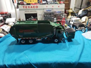 FIRST GEAR MACK VEOLIA ENVIRONMENTAL SERVICES GARBAGE TRUCK 1:34 19 - 3617 RARE 6