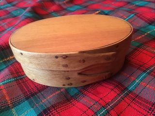 Primitive Tiny Oval Wood Three Finger Oval Pantry Box Measure