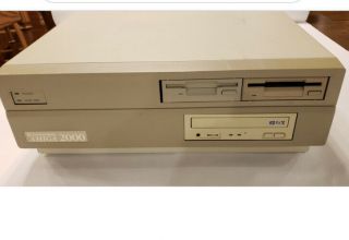 Vintage Amiga 2000 Home Desk Top Computer With Box Rare