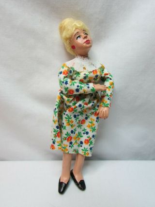 Vintage Miniature Dollhouse 1:12 Artisan Sculpted Doll Lady In Dress W Lace