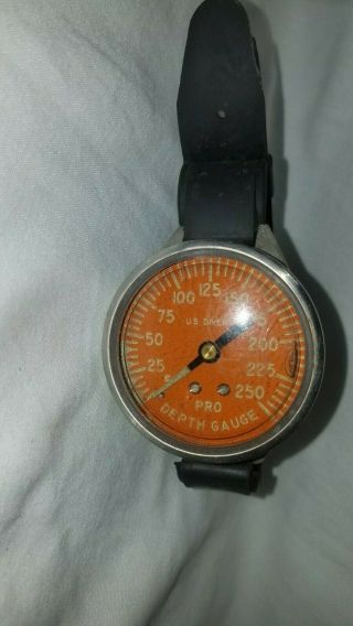 Vintage Us Divers Aqua Lung Depth Gauge Wrist Band Orange With Black Rubber Band
