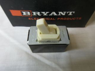 10 Vintage Bryant Single Pole Switches 4641 - 1 NOS IOB [Bell Interchange] 3