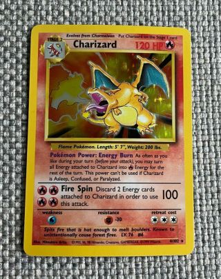 Charizard 4/102 - Rare Holo - 1999 Pokémon Card - Base Set -