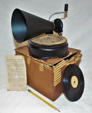 Rare Wondrola Wilkins Toy Phonograph Gramophone 78 Rpm Record Player Keene,  N.  H.