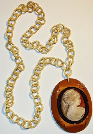 Rare Antique Large 2 - 3/4 " Cameo Bakelite Pendant On 25 " Bakelite Chain Necklace