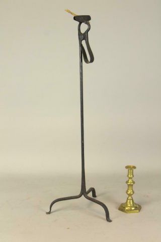 A Very Rare 18th C American Wrought Iron Splint & Rushlight In Old Black Paint