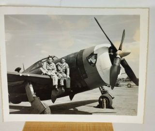 Rare Vtg.  Wwii Photo P - 47 Thunderbolt With Pilots 305th Bomb Group