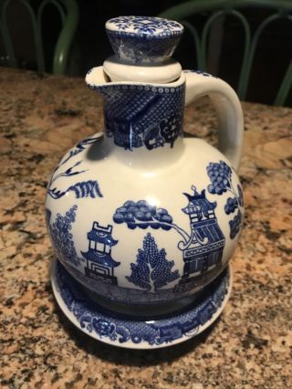 Vintage rare Blue Willow Carafe With candle warmer made in Japan. 2
