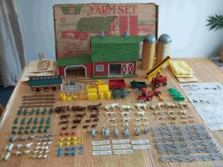 Rare 1958 Marx Farm Playset 3948 100 Comp.  In C - 5 Box W/dividers & Bags
