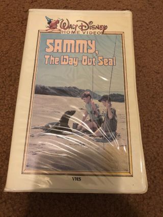 Disney - Sammy,  The Way - Out Seal Vhs (white Clam Shell) Rare