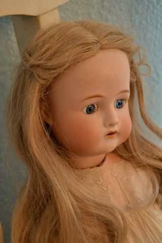 VINTAGE LONG BLONDE DOLL WIG FOR FRENCH / GERMAN BISQUE DOLL SIZE 12 SEWN IN CAP 2
