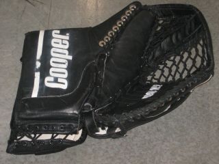Cooper Gm1000 Senior Goalie Hockey Glove Mitt Catcher Black Rare Full Size