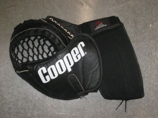COOPER GM1000 SENIOR GOALIE HOCKEY GLOVE Mitt Catcher Black Rare Full Size 4