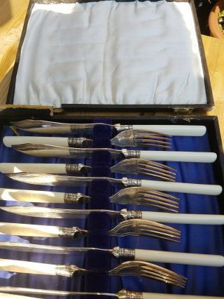 Quality Victorian Silver Plate Epns 12 Piece Fish Knife & Fork Set In Case