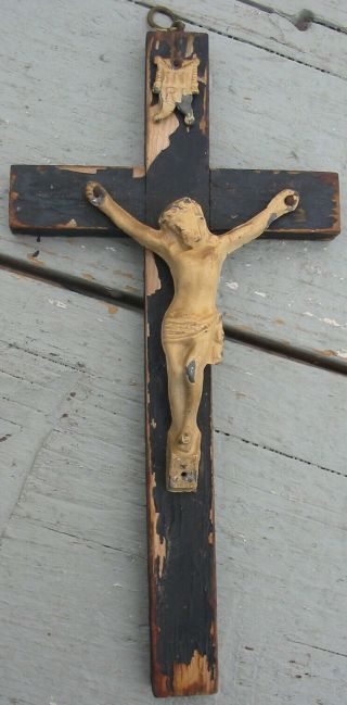 59vtg Antique Lead Jesus Christ Crucifix Cross Painted Wood Chippy Weathered Old