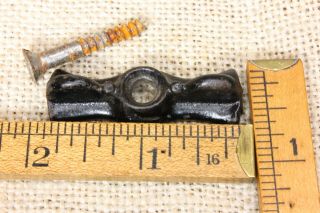 old Jelly cupboard cabinet bow tie turn latch 1 7/8” rustic vintage cast iron 3