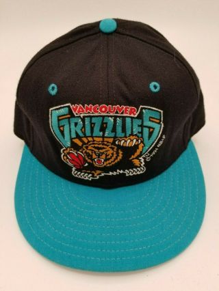 Vintage Vancouver Grizzlies Era Fitted Hat Deadstock 7 90 