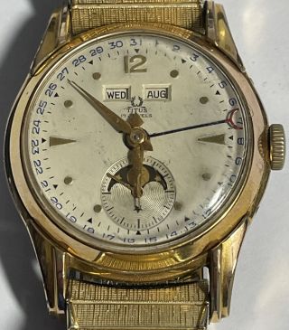 Rare Vintage Titus Wristwatch Triple Date Moon Phase 17 Jewels,