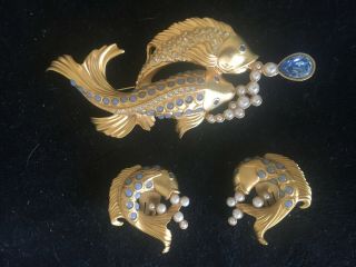 Rare Elizabeth Taylor For Avon " Sea Shimmer " Koi Fish Brooch & Clip - On Earrings