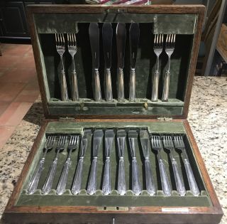 Edwardian (1911) set of 10 fish knifes forks Elkington & Co Lovely Oak Box KEY 2