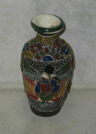 Marvelous Antique Japanese Satsuma Moriage 3.  75 " Bud Vase -
