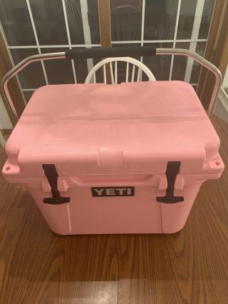 Ultra Rare Yeti Roadie 20 Cooler Limited Edition Pink