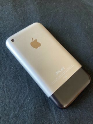 Very RARE Apple iPhone 1st Generation - 8GB - Black - Model MA712LL/A 5