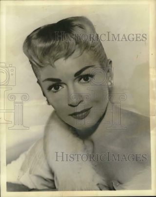 1957 Press Photo Actress Lana Turner Makes Rare Appearance On " The Chevy Show "