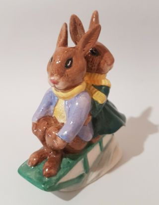 Unique and Rare – Two Royal Doulton Bunnykins DB4 Billie and Buntie Sleigh Ride 3