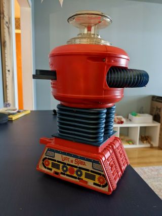 Iconic 1960s Remco LOST IN SPACE ROBOT Motorized - Rare Vintage Toy 2