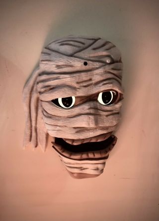 Rare Gemmy Mummy Door Wall Greeter Sings Eyes Light Up & Mouth Opens & Closes Ec
