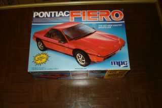 Vintage 1983 Fundimensions Mpc 1 - 0883 1/25 Pontiac Fiero Model Kit Open Box