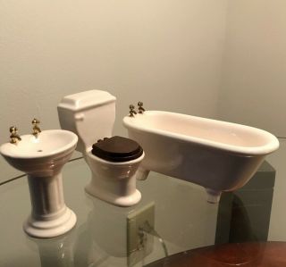 Vintage Doll House Miniature Bathroom Set: Toilet,  Sink,  Tub,  Excellentcondition
