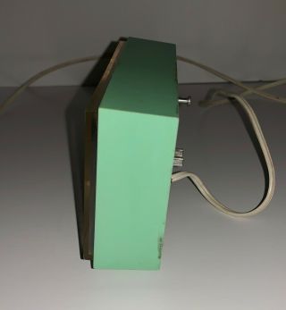 Gilbert Mid - Century Alarm Clock Rare Jadite Green with Gold and Black Face 3