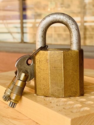 Solon Lock Deutsch Nix - Pix Vintage Old Padlock W/ 2 Keys Locksport Rare