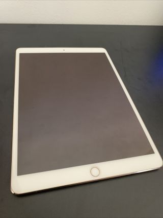 iPad pro 10.  5 64gb Wi - Fi.  RARELY 5