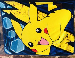 Rare Nintendo Pokémon Pikachu Royal Plush Northwest Company Blanket Throw 55x42