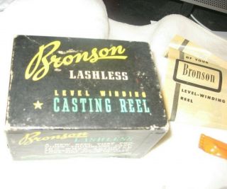 Vintage Bronson Lashless Model No.  1700 Fishing Reel 2