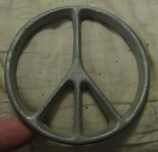 Vintage Very Rare Volkswagen Peace Sign 3 1/4 " Round It Went On Front Of Vw